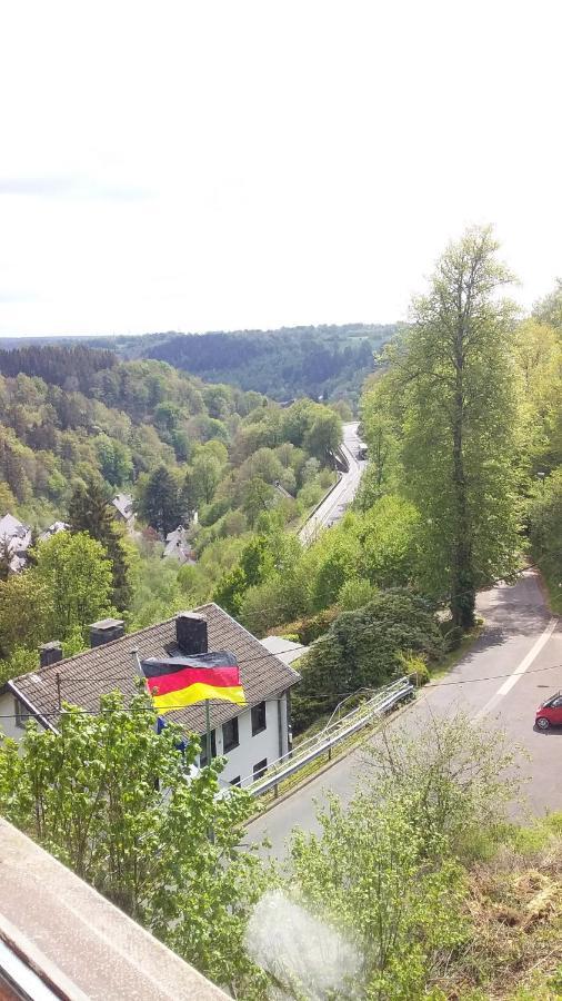 Motel Jeje Und Anna'S Eifel Haus Monschau Exterior foto